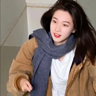 雨中的女人海报